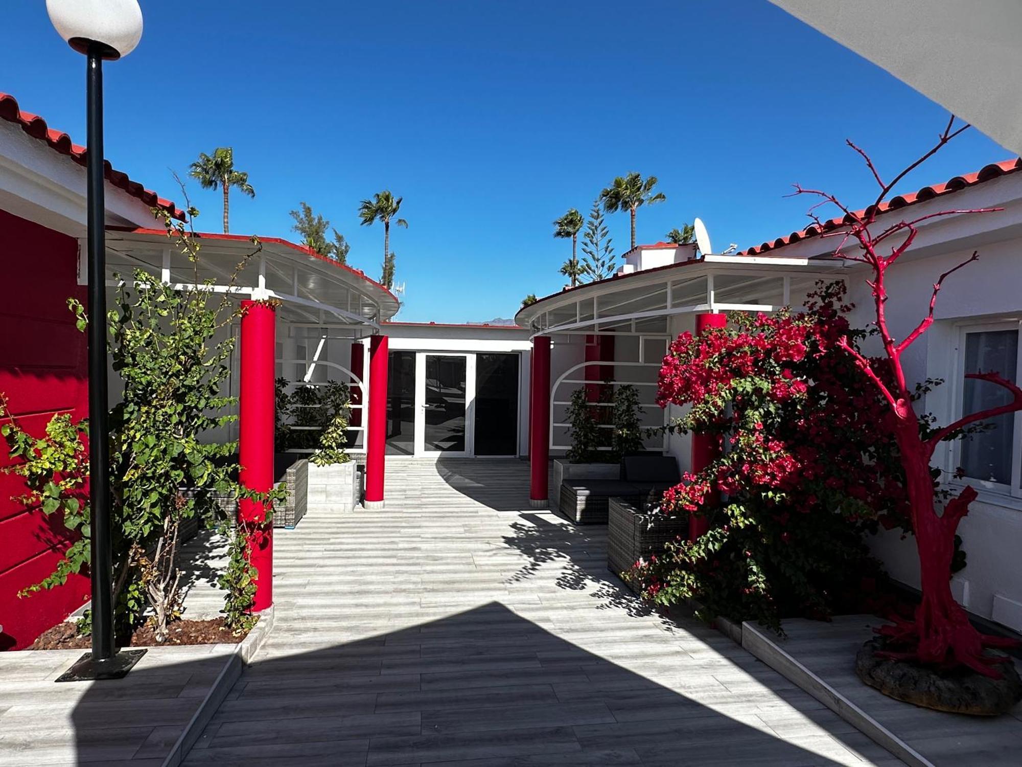 Paradise Resort - Fkk Swinger & Nudist Couples Only Maspalomas  Bagian luar foto