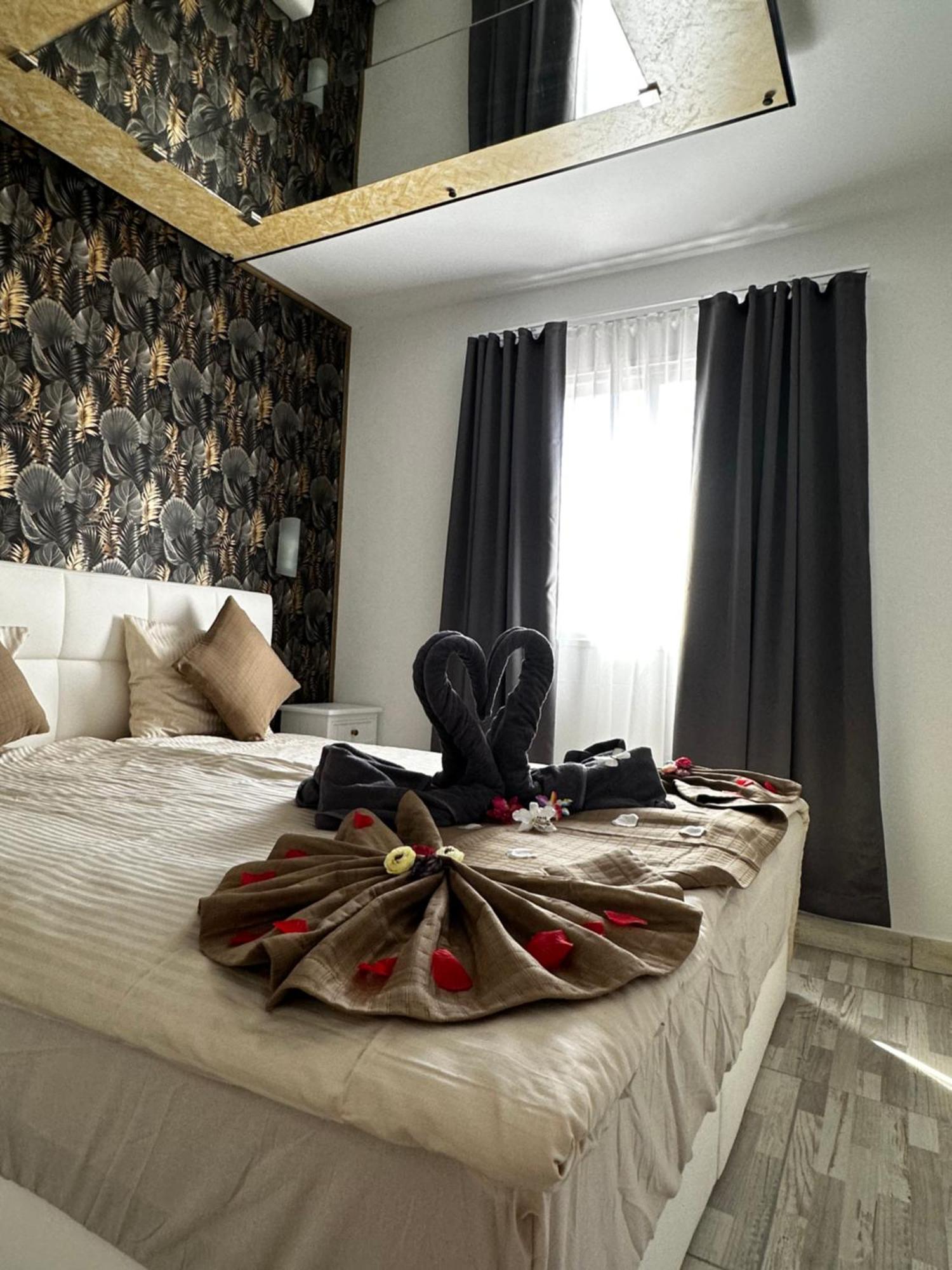 Paradise Resort - Fkk Swinger & Nudist Couples Only Maspalomas  Bagian luar foto